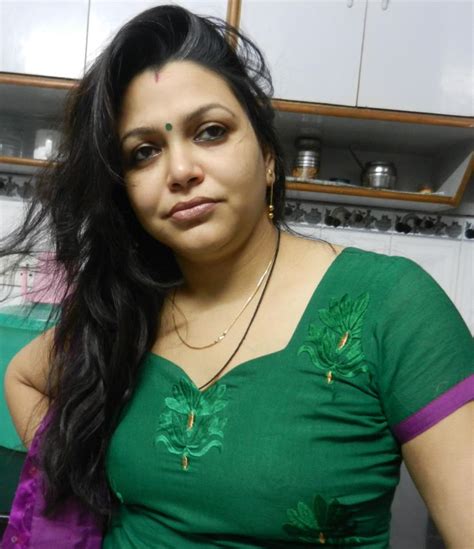 hot nude bhabhi photo|desi real devar bhabhi Search